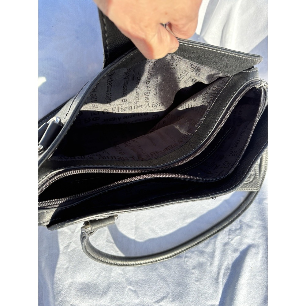 Vintage Etienne Aigner Classic Black Shoulder Purse With Silver Signature Buckle - Picture 10 of 10